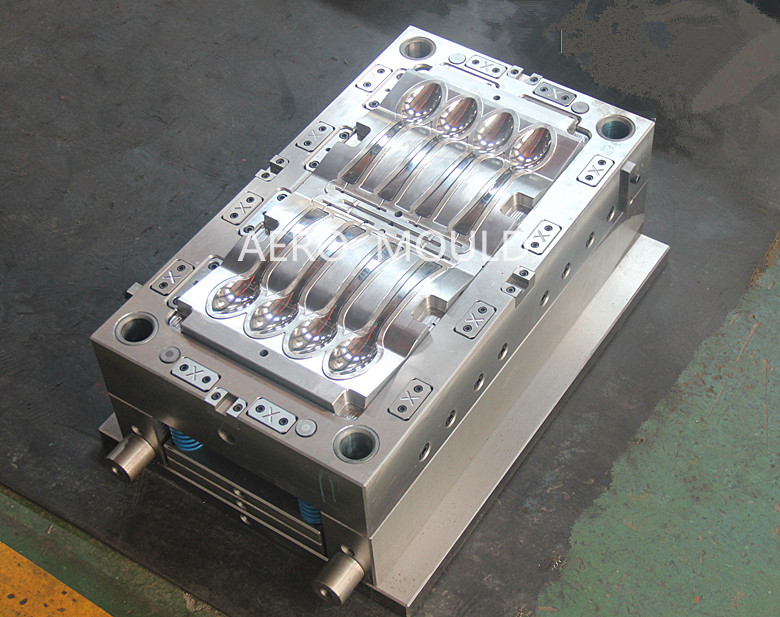 disposable slotted spoon mould