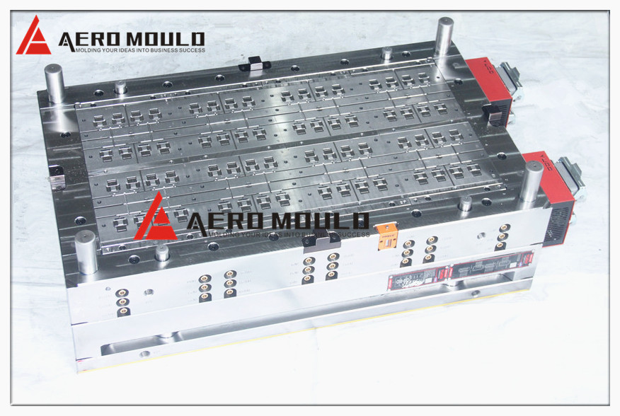 multi-cavity-clip-mold-China